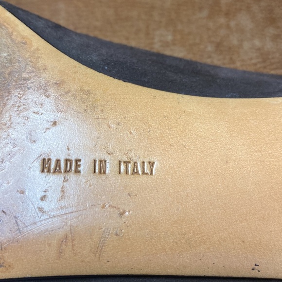 Salvatore Ferragamo Narrow Brown Suede Black Cap Toe Heels Pumps 10AA - Picture 8 of 8